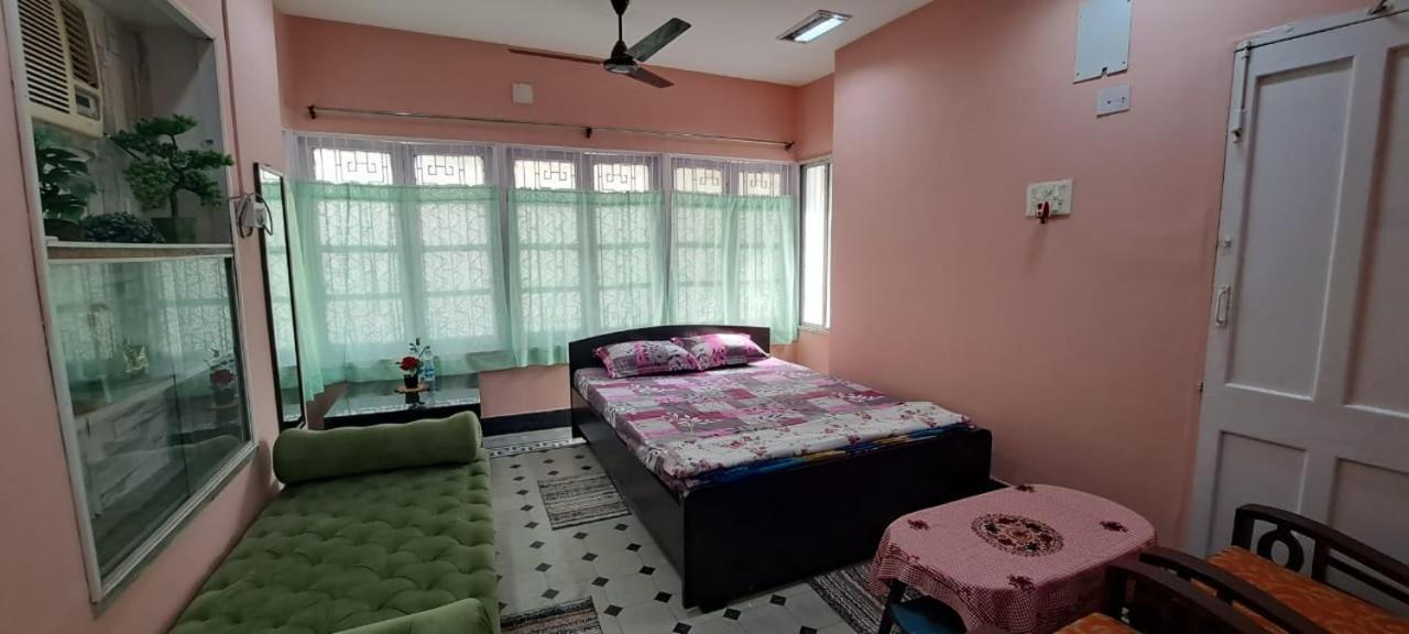 A Home Away From Home 콜카타 외부 사진