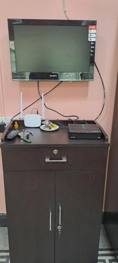 A Home Away From Home 콜카타 외부 사진