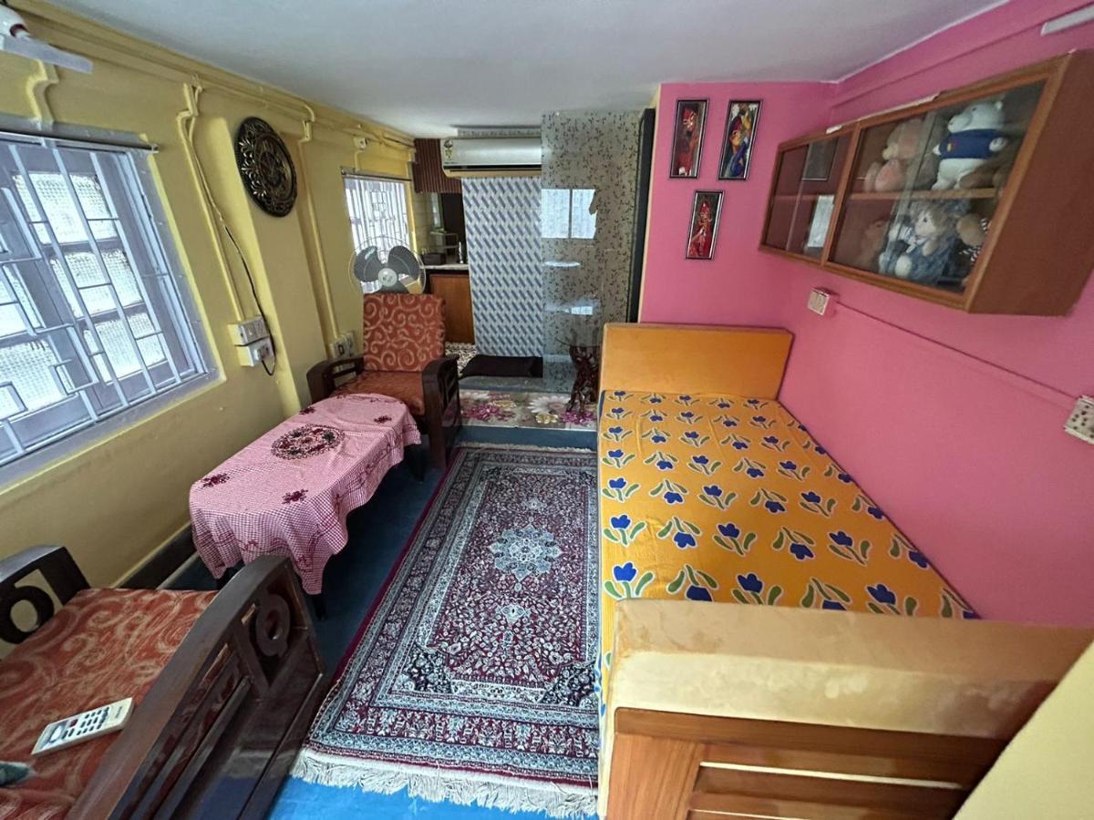A Home Away From Home 콜카타 외부 사진