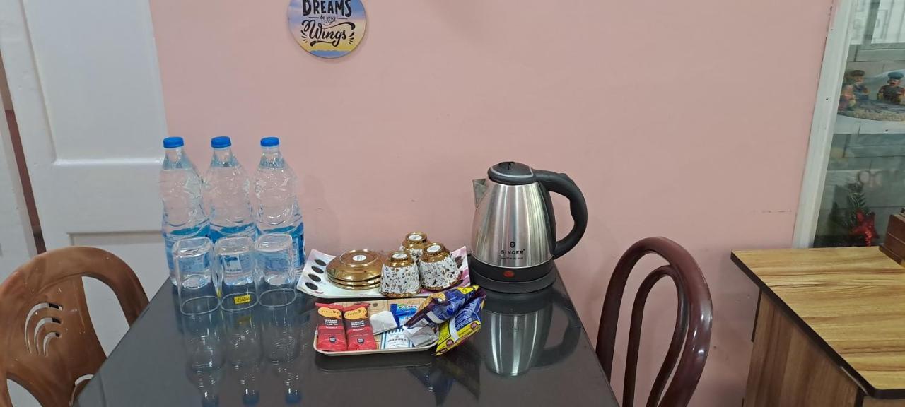 A Home Away From Home 콜카타 외부 사진